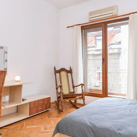 The Artist's | One Bedroom On Graf Ignatiev Apartment Sofia