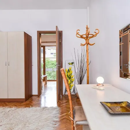 The Artist's | One Bedroom On Graf Ignatiev Apartment *