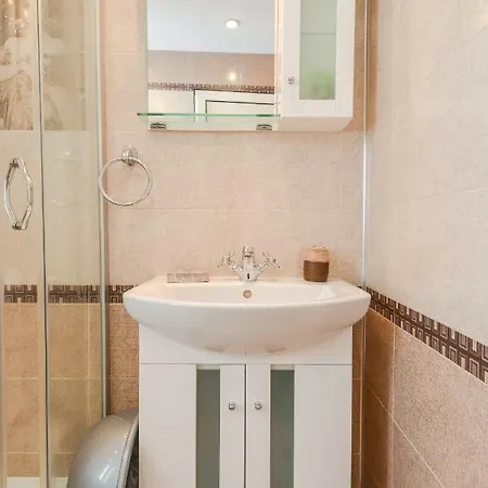 Apartment The Artist's | One Bedroom On Graf Ignatiev *